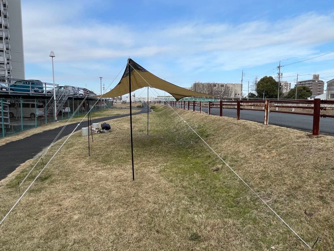 ユニフレームREVO TARP※旧型　ヘキサ型タープ　ポール　ペグ　ハンマー付属
