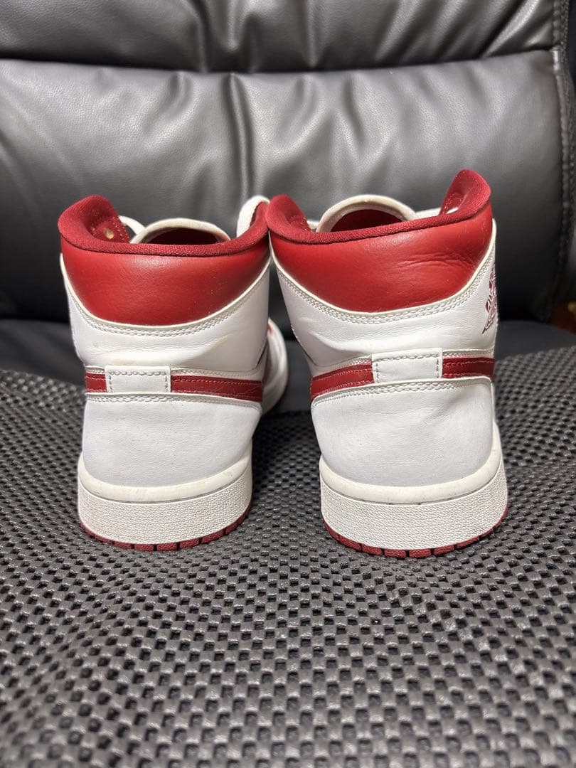 Nike Air Jordan 1 Retro High 赤、白　28センチ