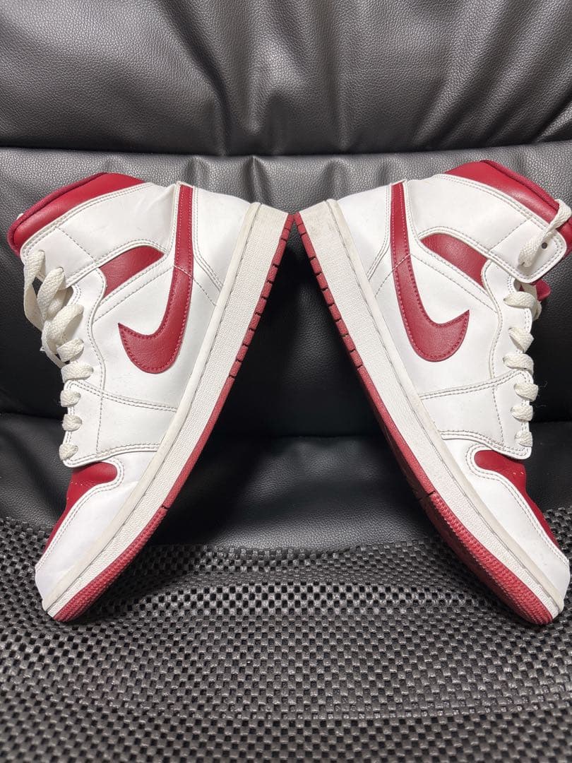 Nike Air Jordan 1 Retro High 赤、白　28センチ