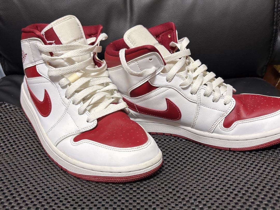 Nike Air Jordan 1 Retro High 赤、白　28センチ
