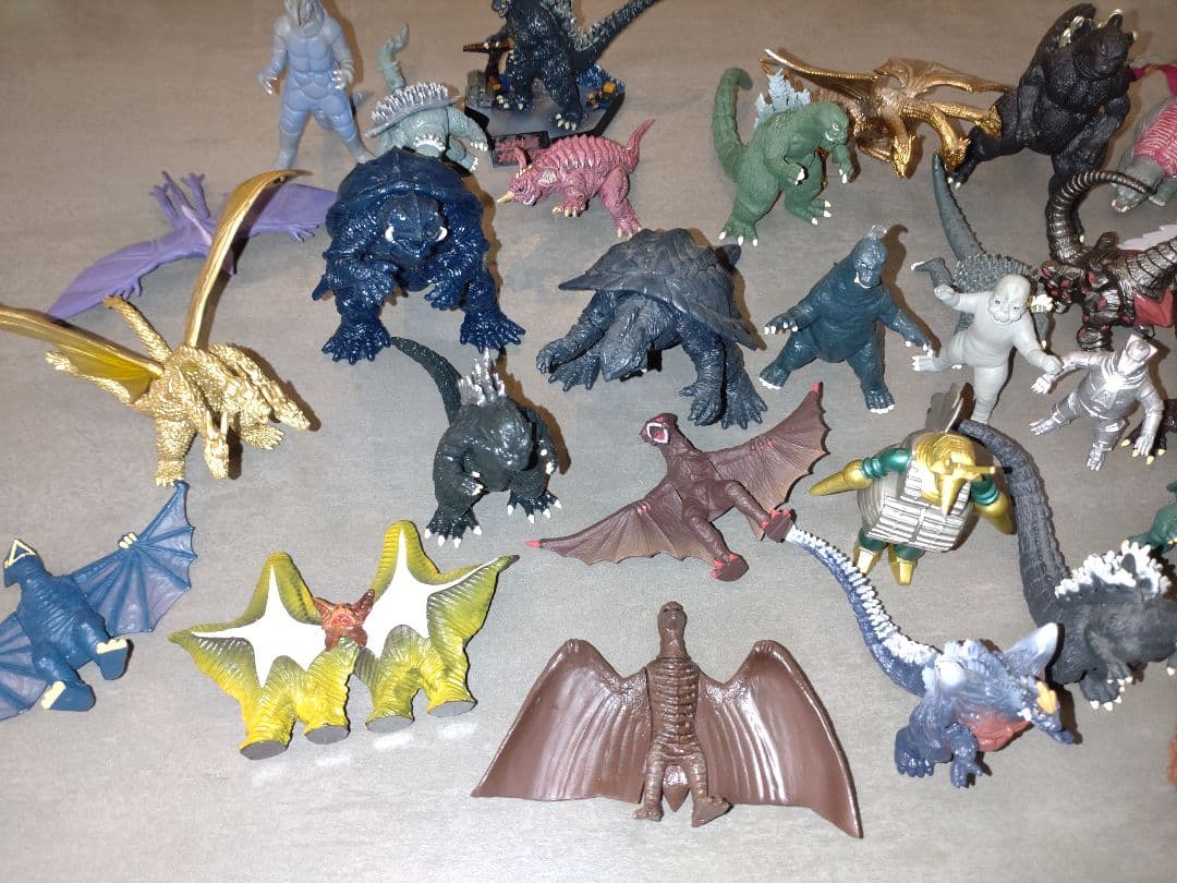 ゴジラ　ガメラ　フィギュアまとめて