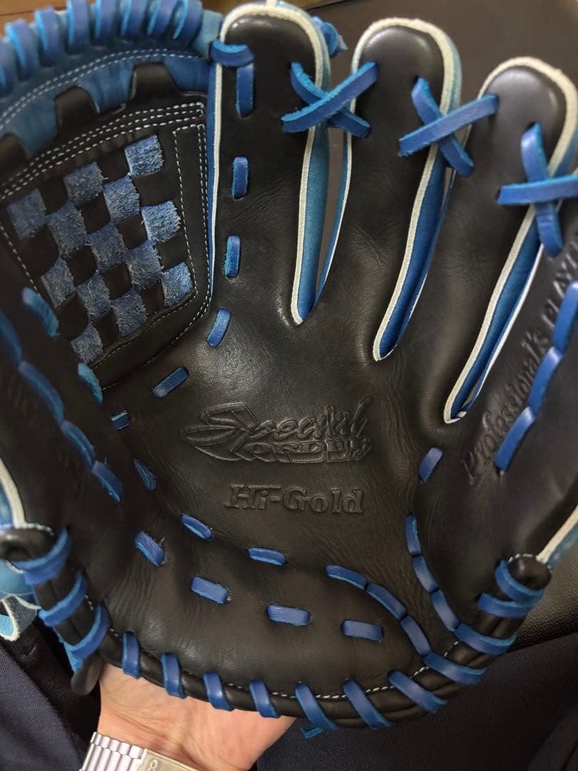 ハイゴールド軟式内野手用グローブ