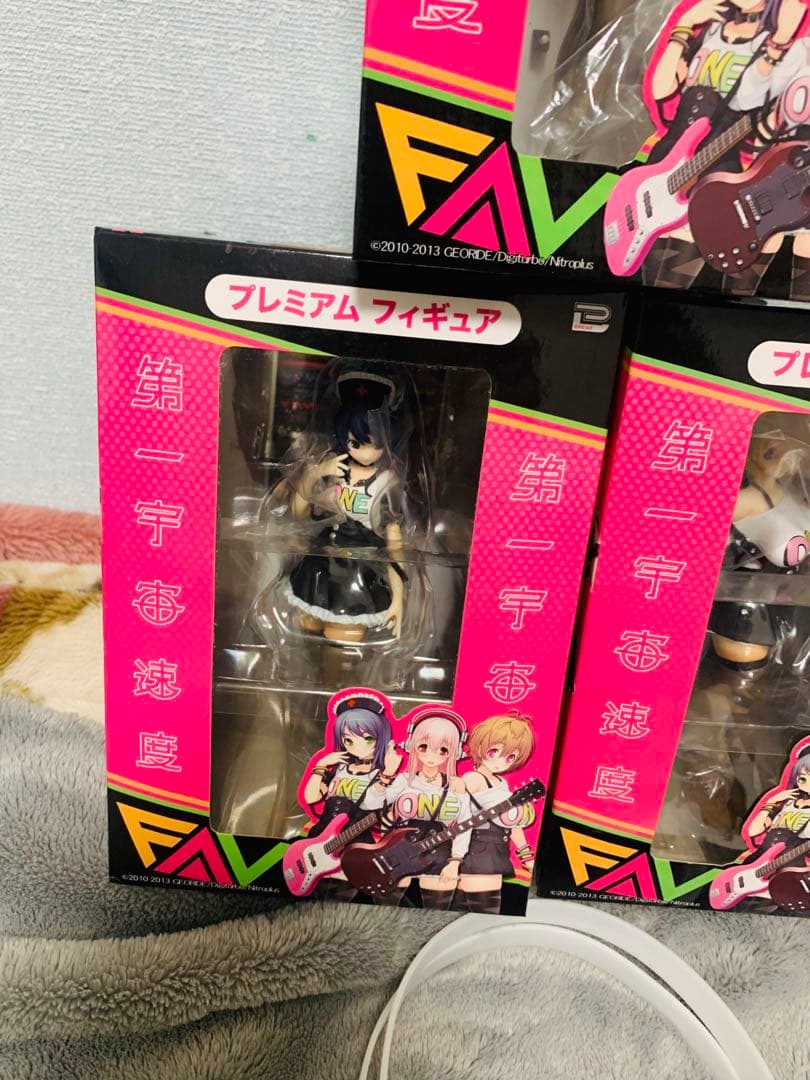 特典紙袋付き　全3種セット 第一宇宙速度　プレミアムフィギュア　すーぱーそに子