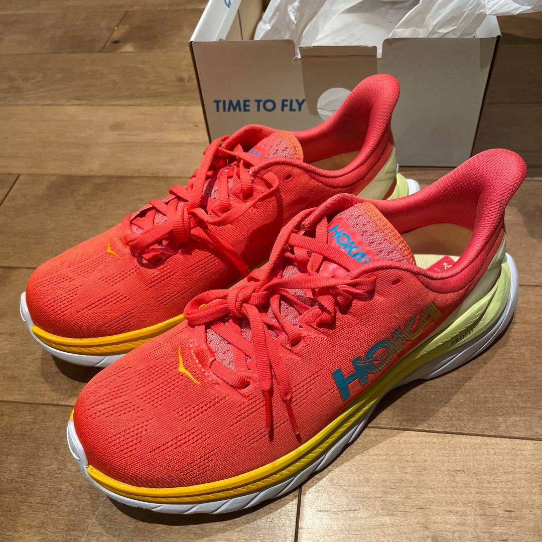 ジ*ン様 HOKA MACH4【美品】