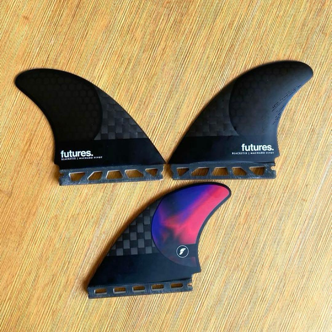 フューチャーフィン　ロブマチャドPivot BlackStix Lサイズ
