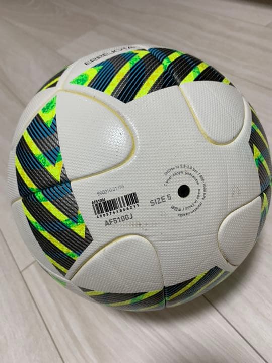 【値下げ】エレホタ サッカーボール 公式球5号