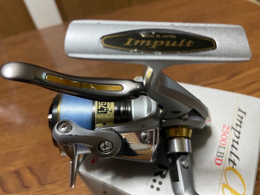 Daiwa インパルトα 2500LBD レバーブレーキリール