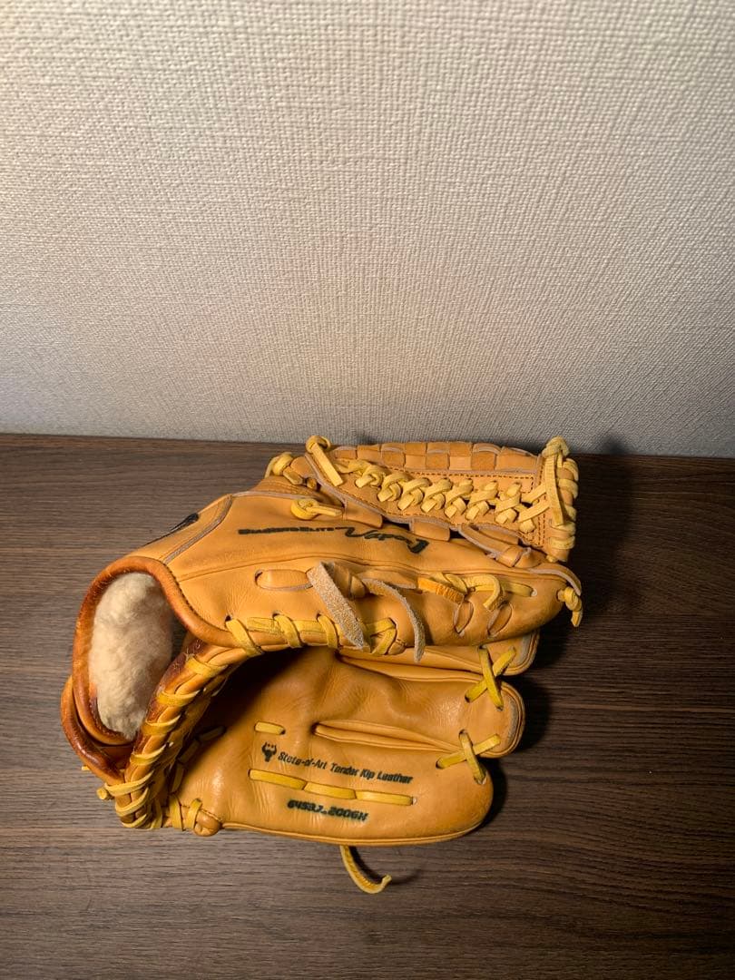NIKE 一般硬式グローブ　内野手用