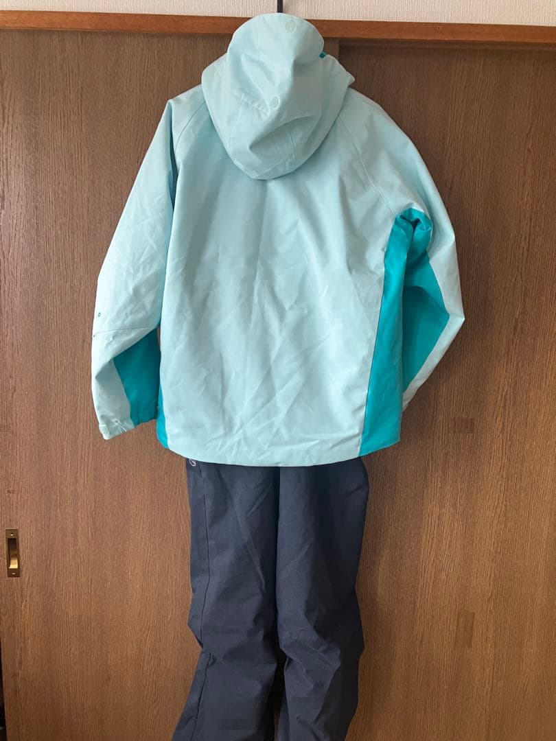 DESCENTE スキーウェア 160センチ　美品です。
