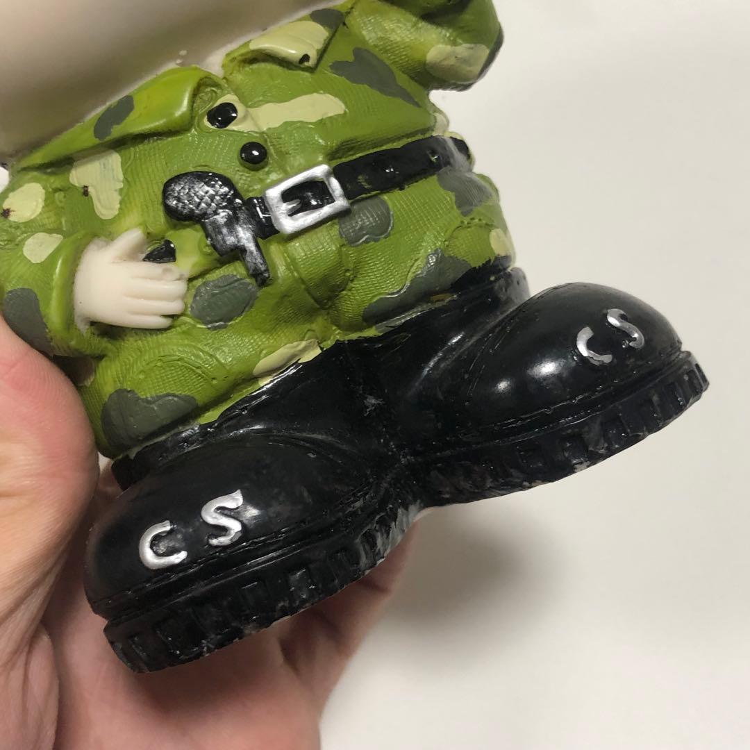 【珍品】激レア？　クレヨンしんちゃん？　自衛隊　フィギュア　貯金箱　迷彩服
