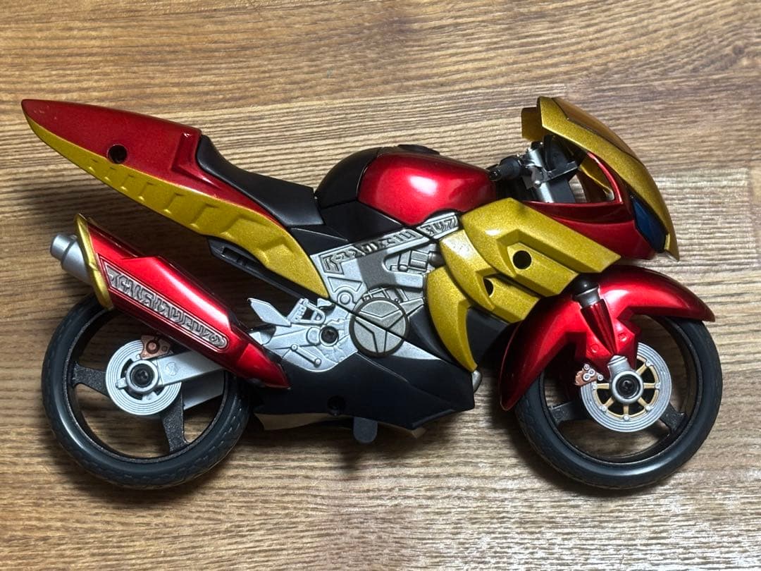 マシントルネイダーex 仮面ライダーアギト バイク フィギュアーツ 真骨彫 手首