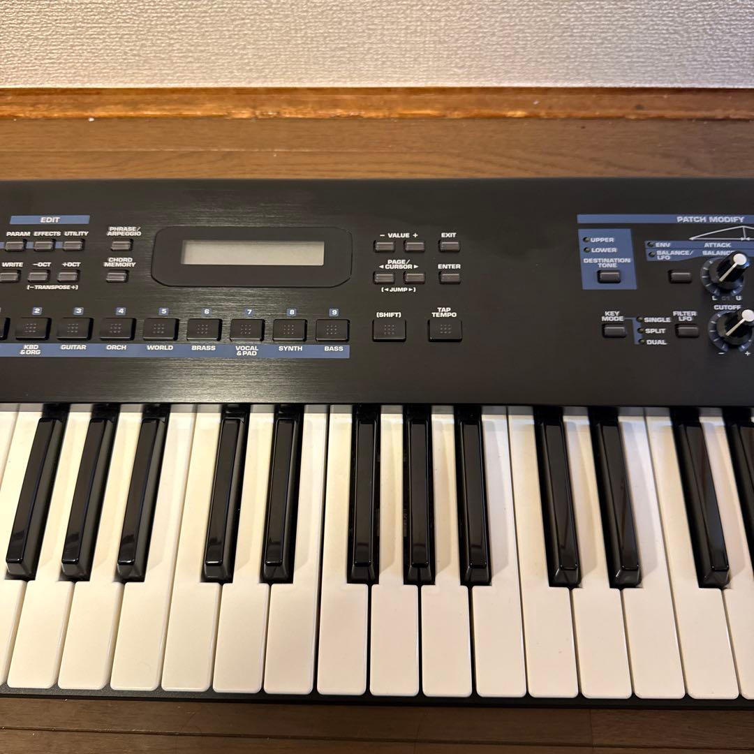 Roland JUNO-D シンセサイザー 本体 61鍵