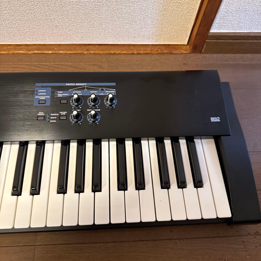Roland JUNO-D シンセサイザー 本体 61鍵