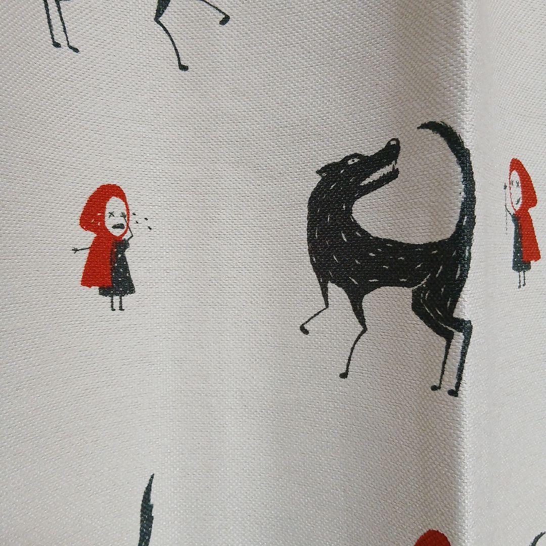 piccola　piccola　カーテン100cm×178cm2枚　タッセル付き
