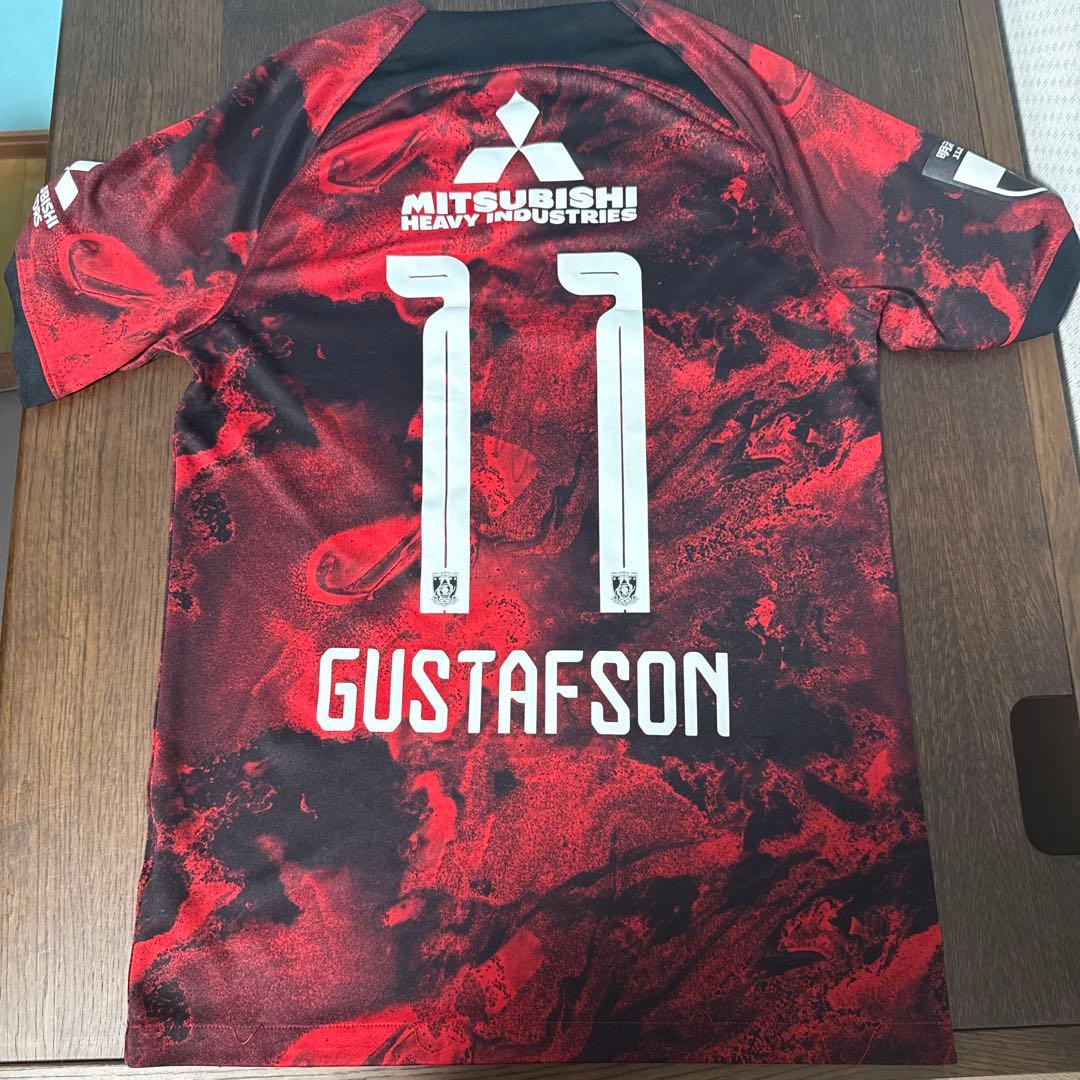 浦和レッズ GUSTAFSON 11番 シャツ