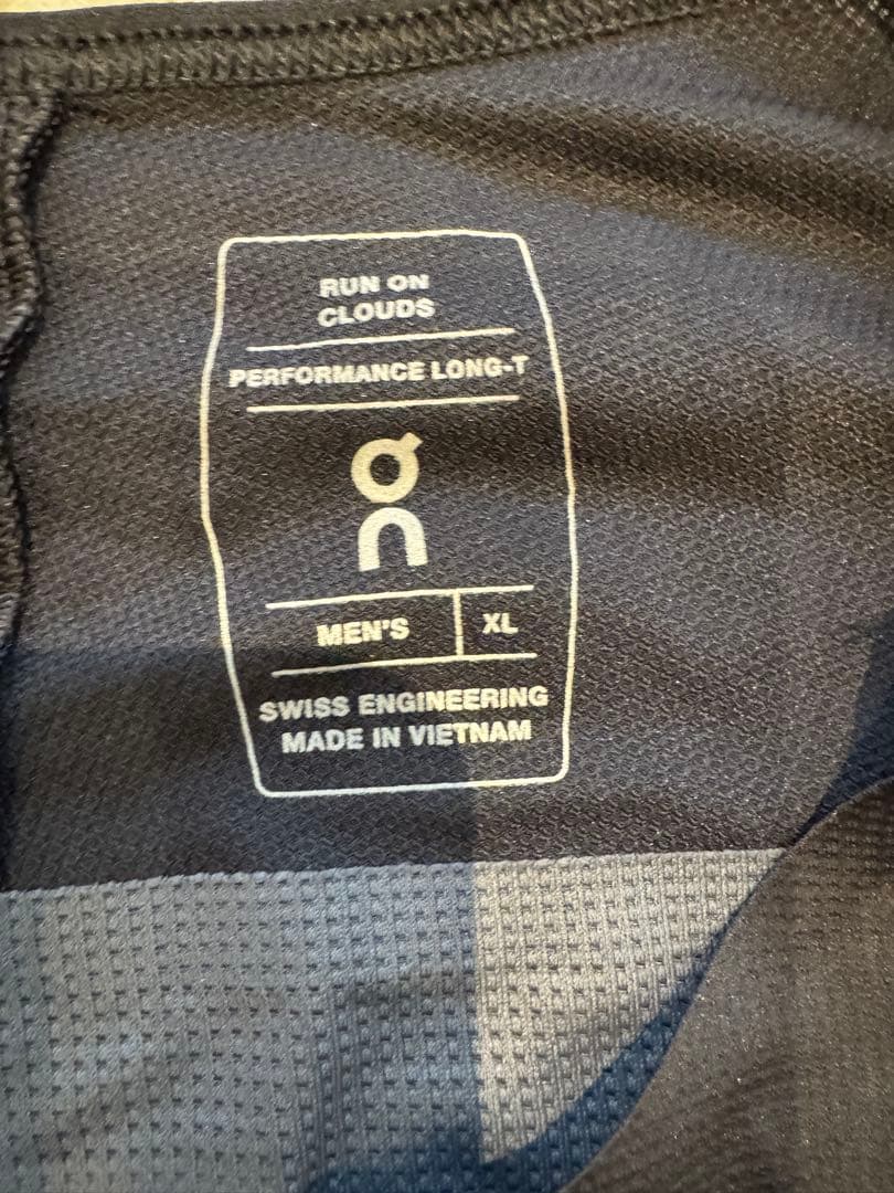 on Performance Long-T メンズ XL