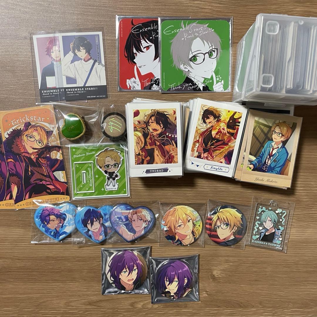 あんスタ まとめ売り紙類 缶バッジ 学生証