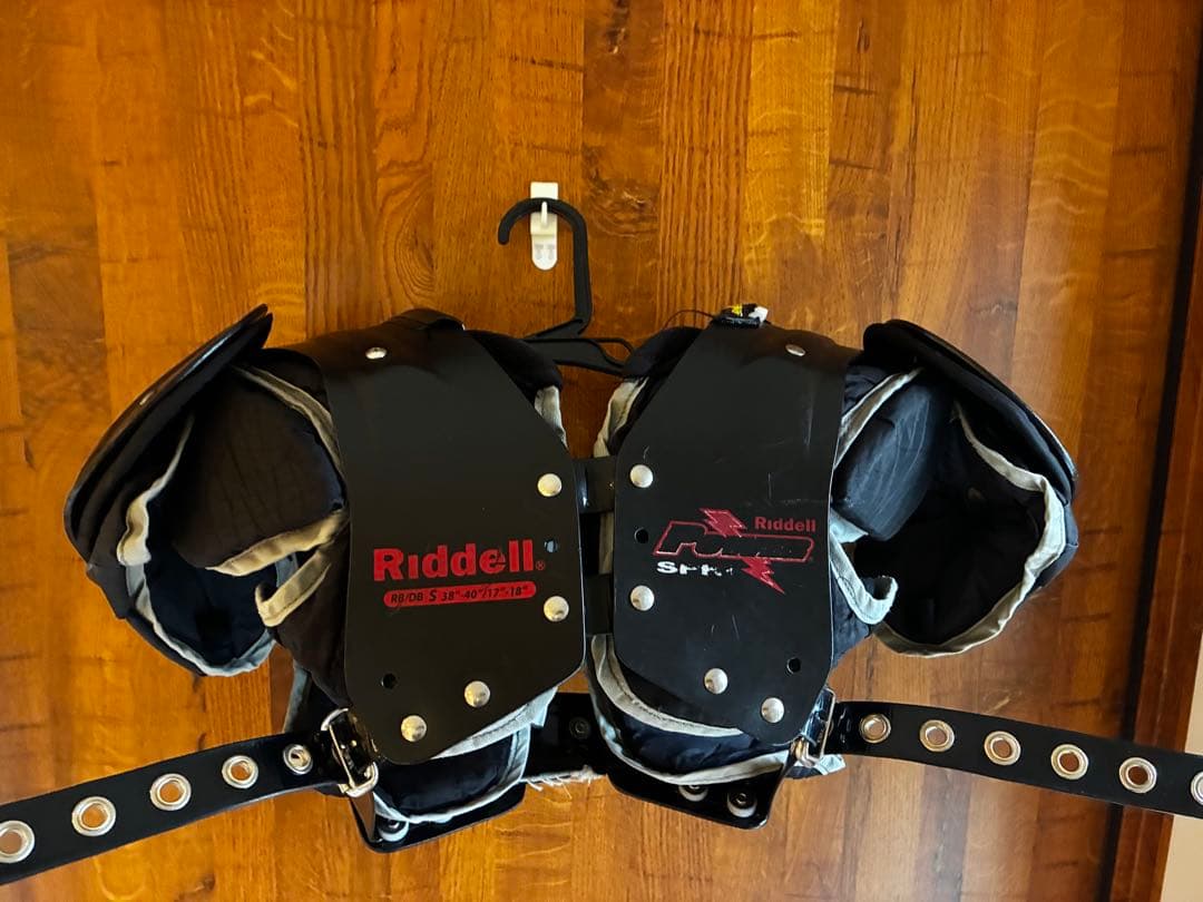 Riddell SPK-X ショルダーパッド ブラック