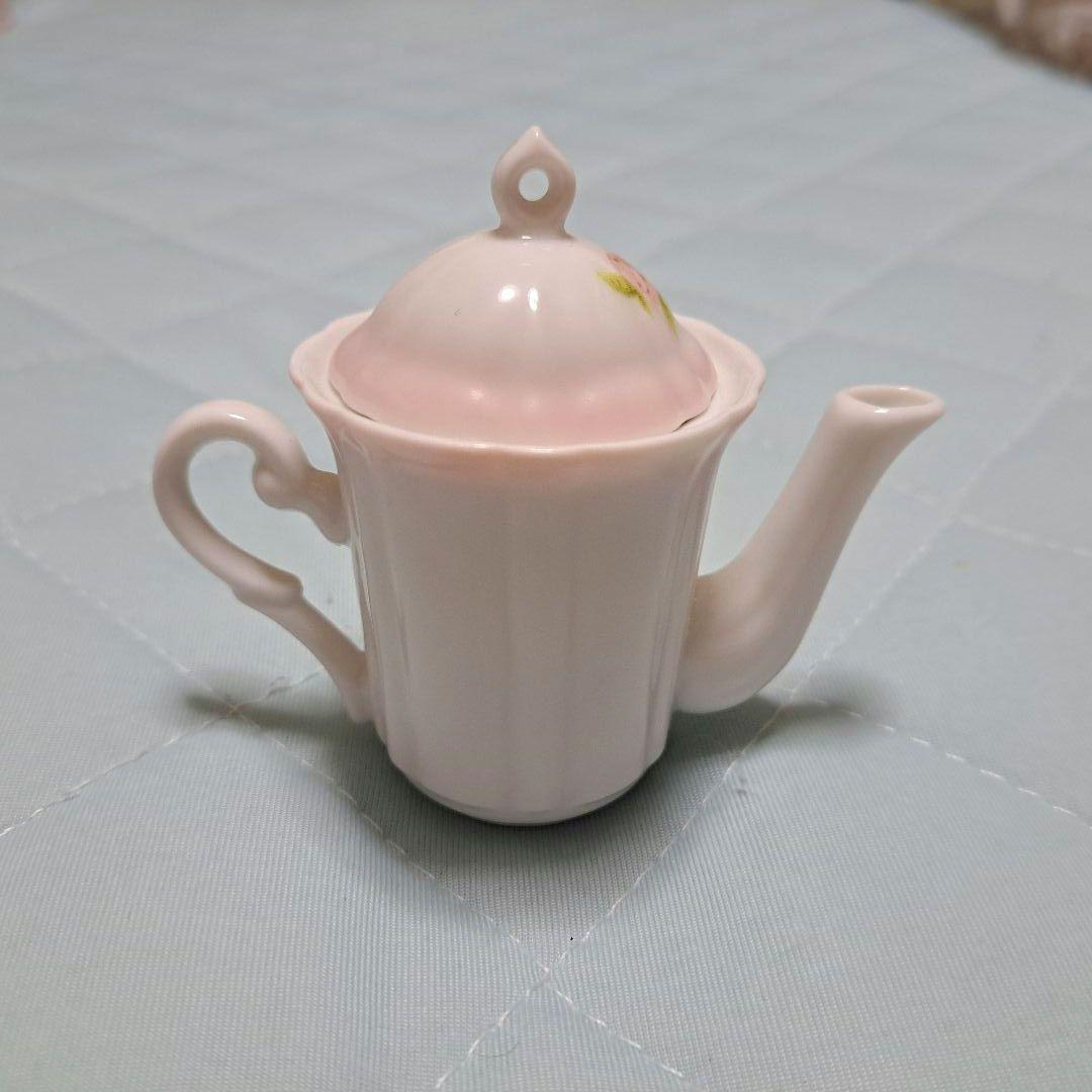 イマン ダイアナローズ 陶器ミニチュアセット
