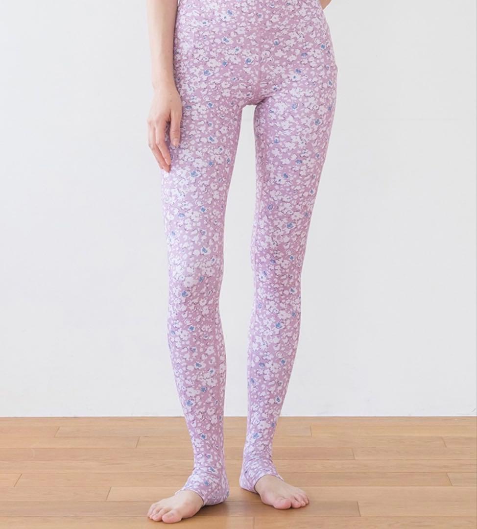 LAVA 【SUKALA】タンクトップ＆トレンカレギンスWEB限定品