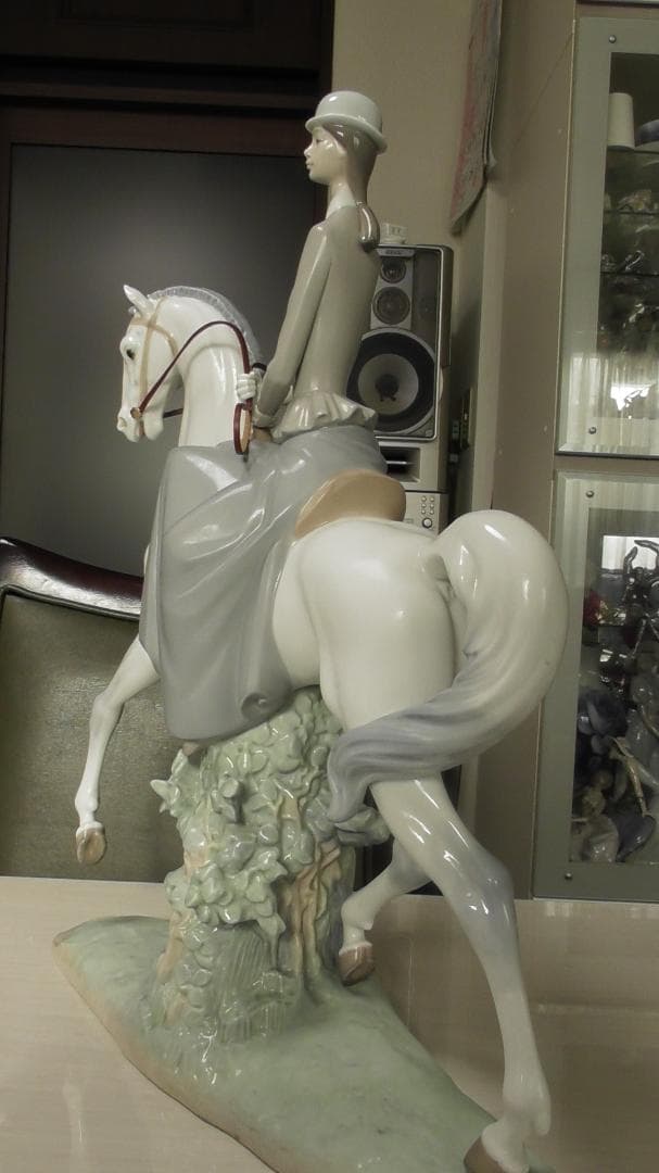 ヨシカネ　LLADRO　リヤドロ　【白い馬の少女】10　リアドロ　L474