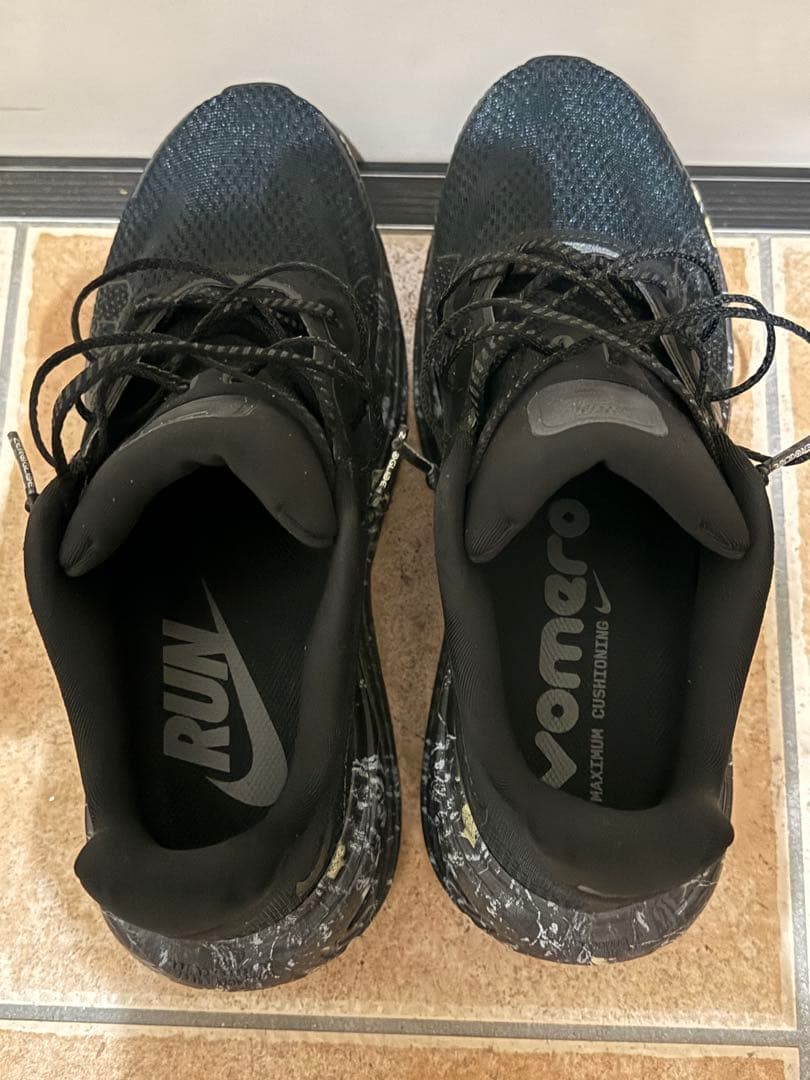 箱あり NIKE ボメロプレミアム 27.0 vomero premium