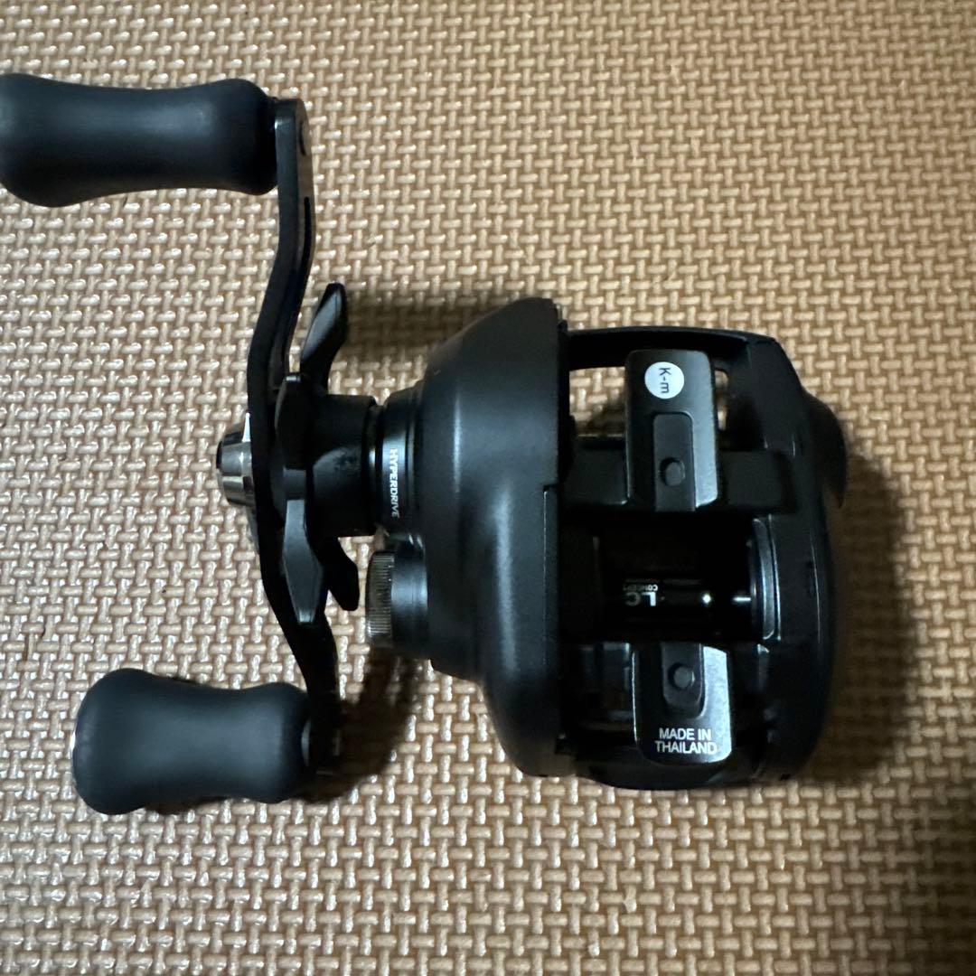 新品未使用　ダイワ　25タトゥーラ200TW ノーマルギア　右巻き