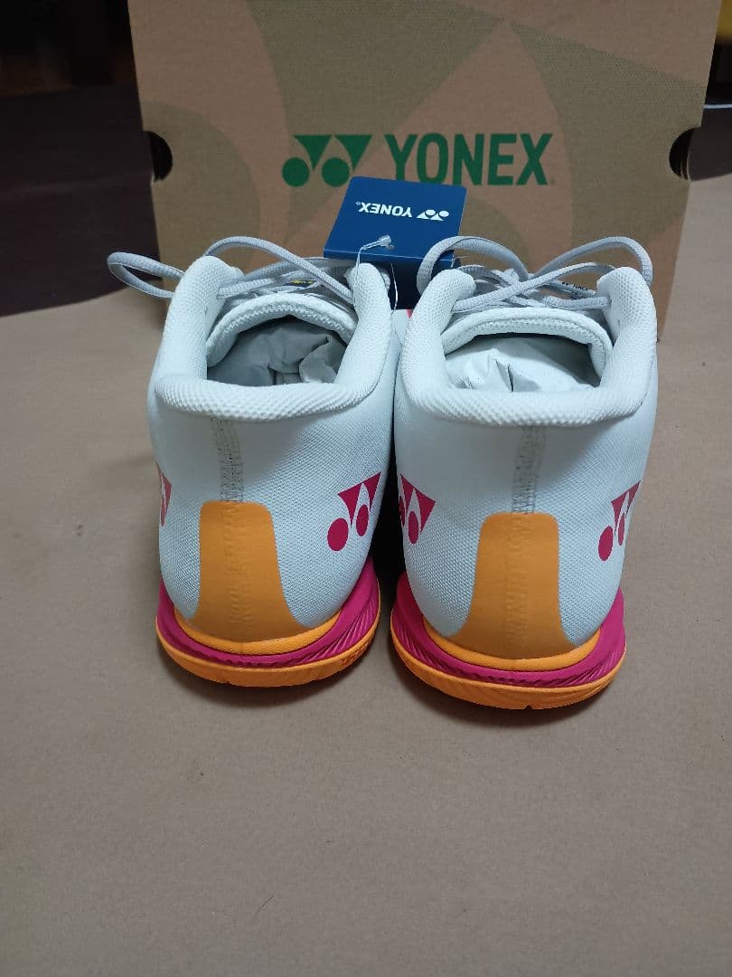 YONEXバドミントンシューズパワークッションコンフォートＺワイドミッド