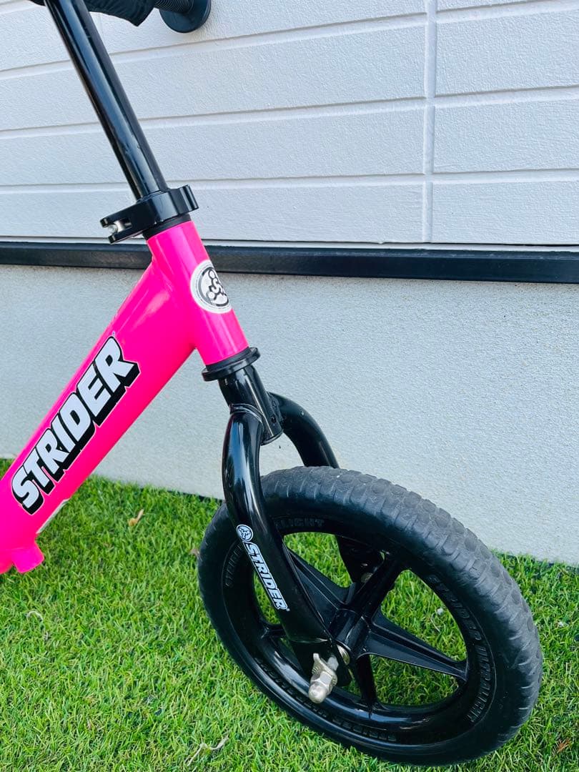 STRIDER ストライダー スポーツモデル ピンク 12インチ　美品