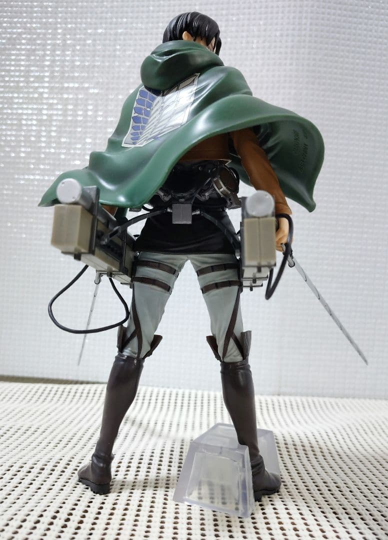 一番くじ 進撃の巨人 B賞 リヴァイ Grandista リヴァイ エレン