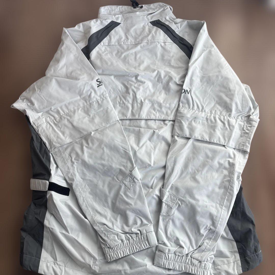 スリクソン　レインウェア　上下セット　未使用　サイズM 収納袋付き