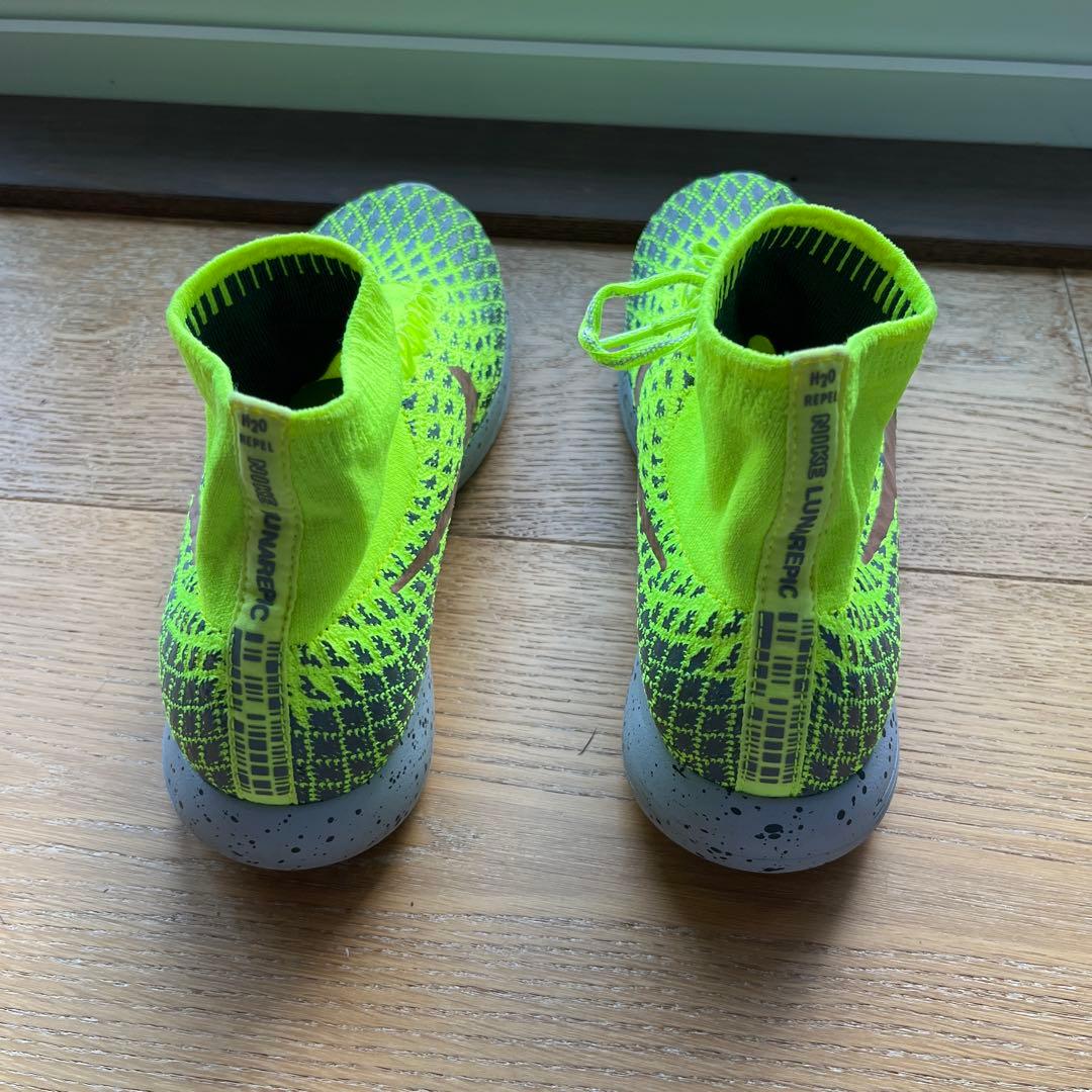 NIKE LUNAREPIC ルナエピック フライトニット シールド　ランニング
