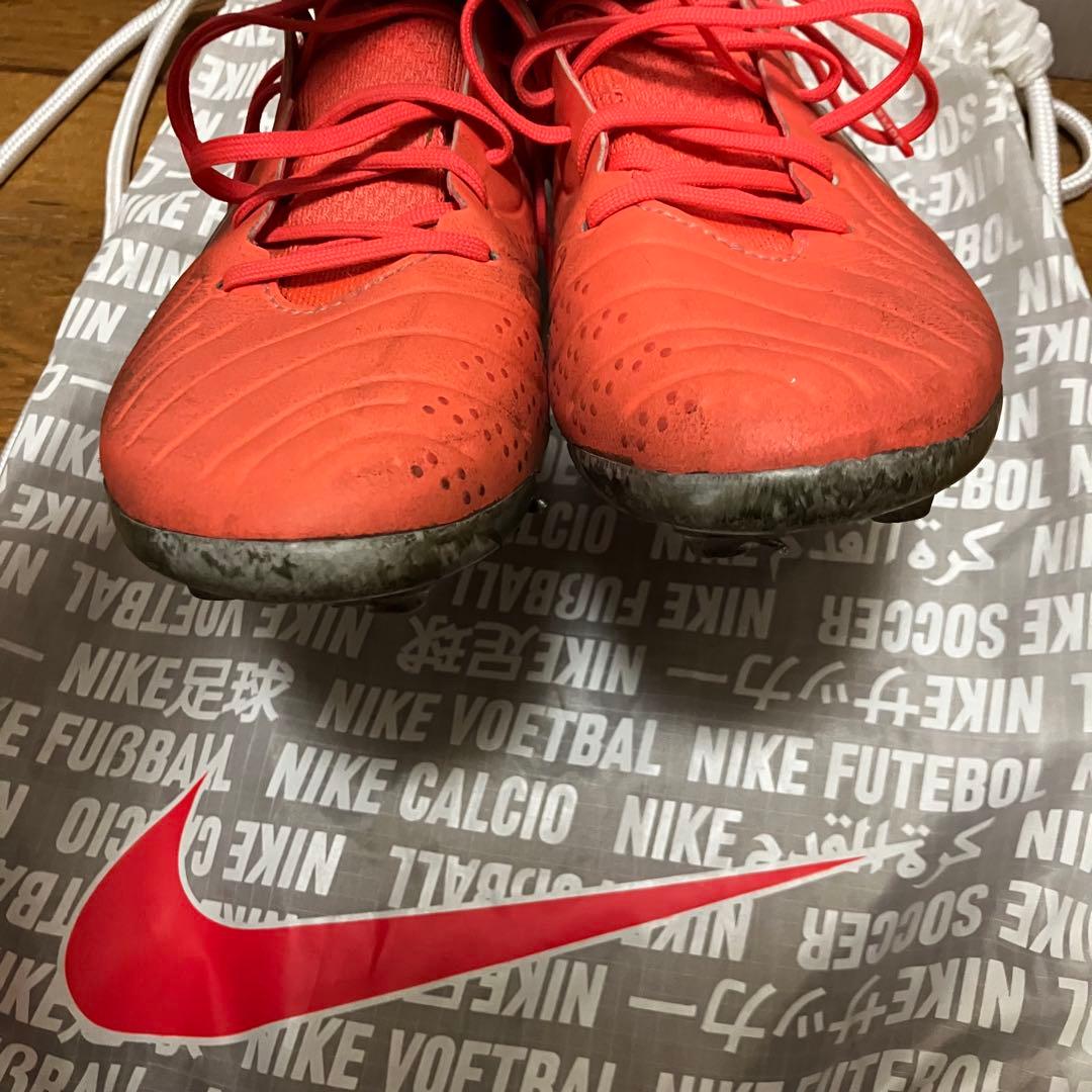 NIKE ティエンポレジェンド