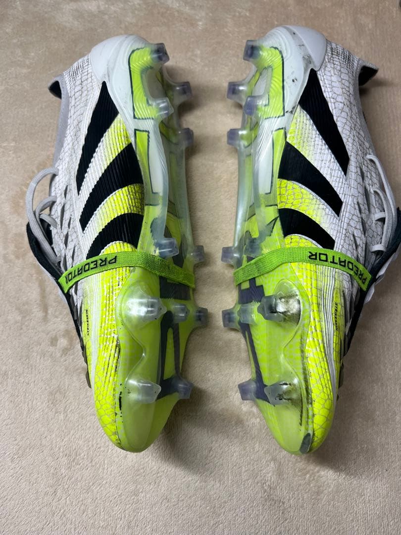 adidas Predator 27.5 エリート