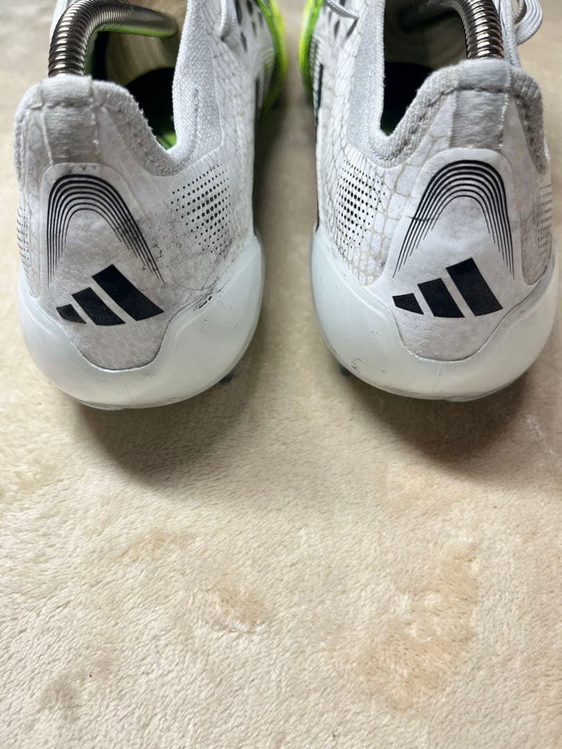 adidas Predator 27.5 エリート