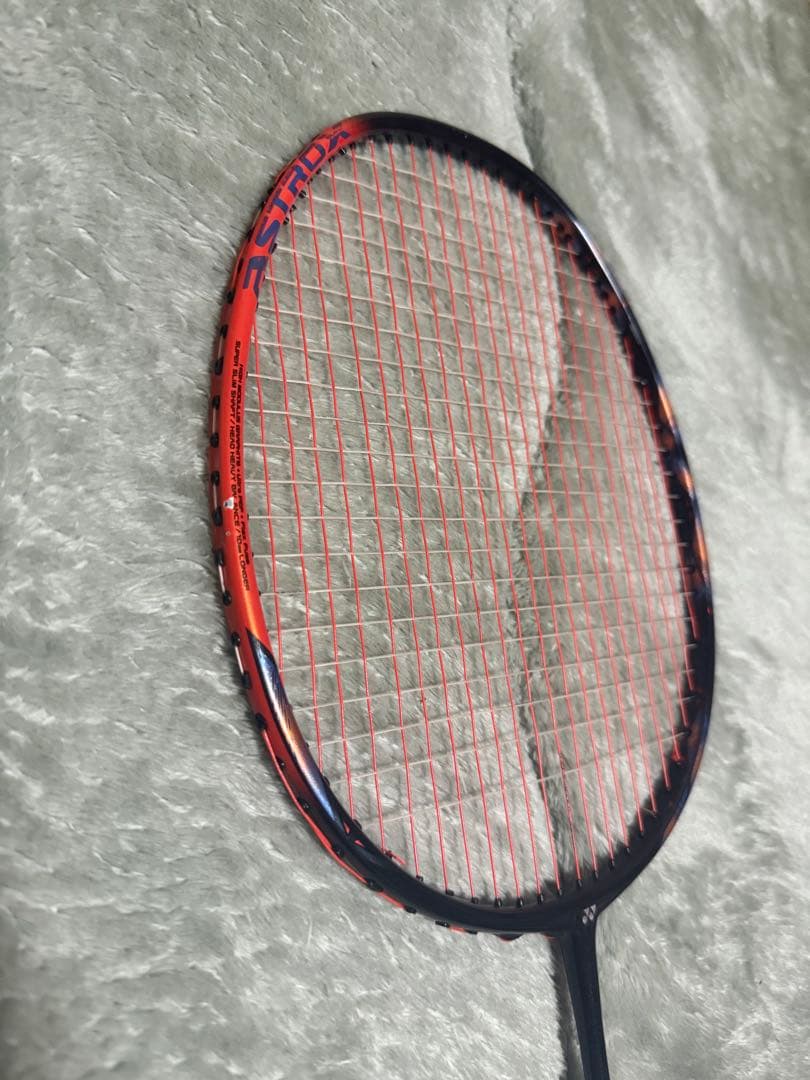 YONEX アストロクス77 PRO 4UG6