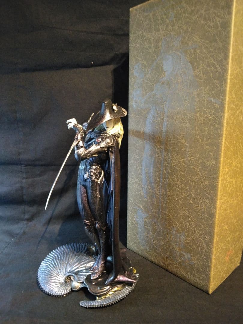 吸血鬼ハンターd　ガレージキット　完成品　黒衣の剣士　竹谷隆之