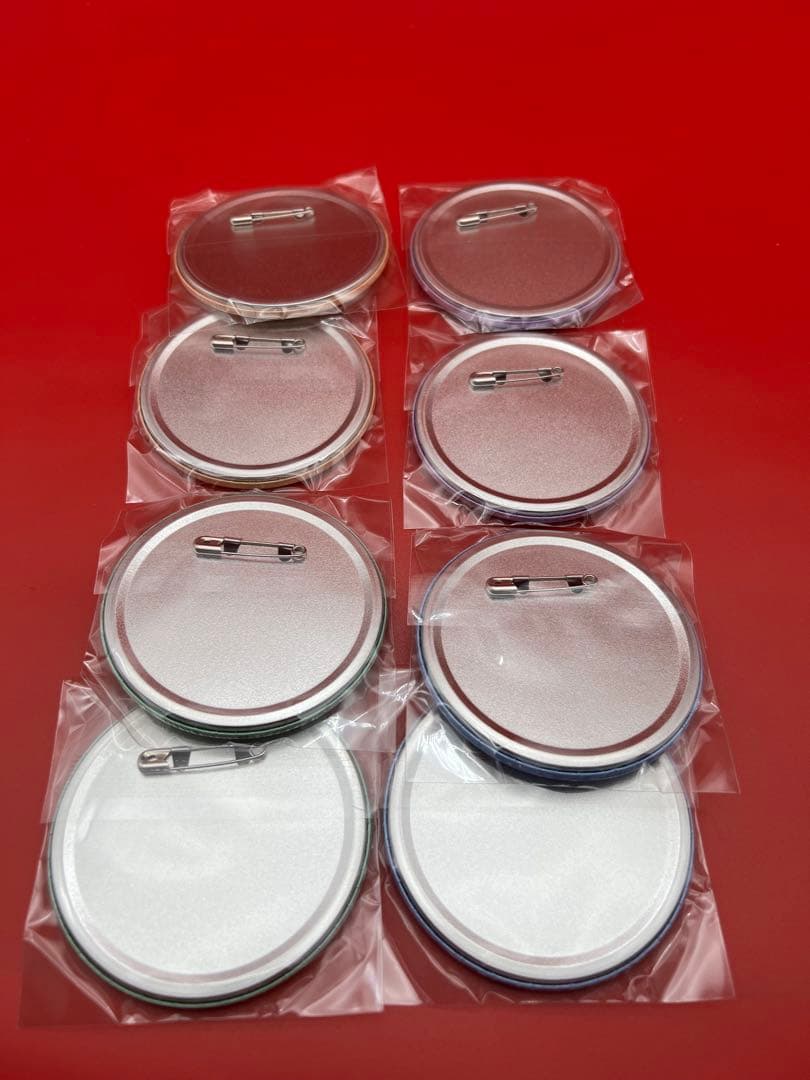 【ファントエス限定】狼と香辛料 BIGホログラム缶バッジ　8個セット