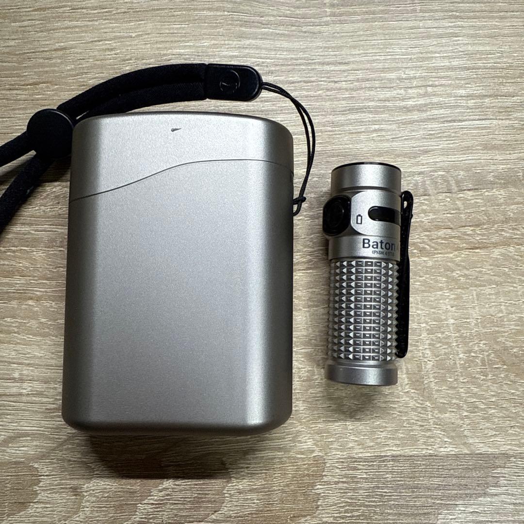 Olight Baton4 チタン Ti Premium 懐中電灯