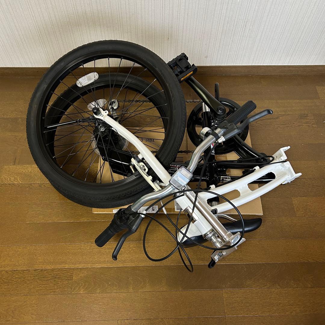 軽い アルミフレーム 折畳み自転車 ドッペルギャンガー 202 20インチ 6段