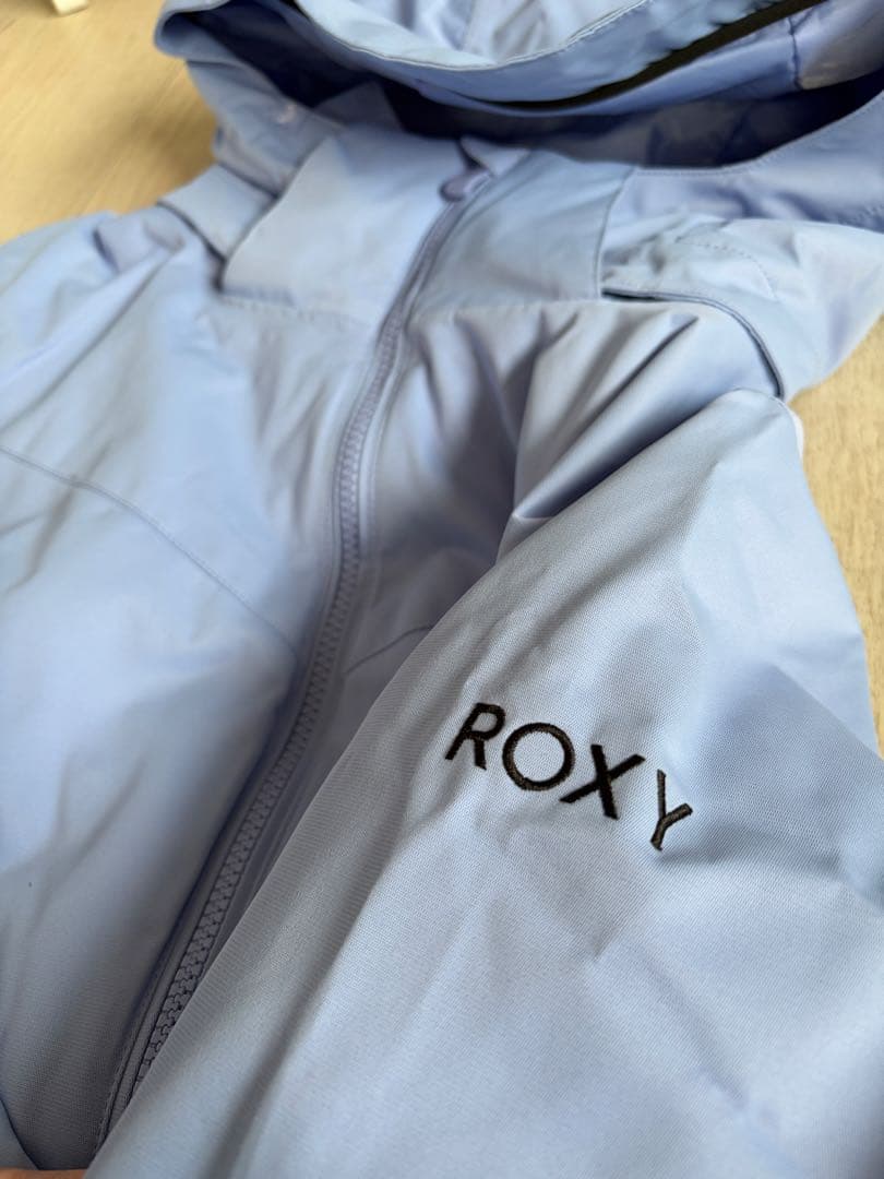 【新品タグ付】ロキシーROXY スノーボードウェア Sサイズ