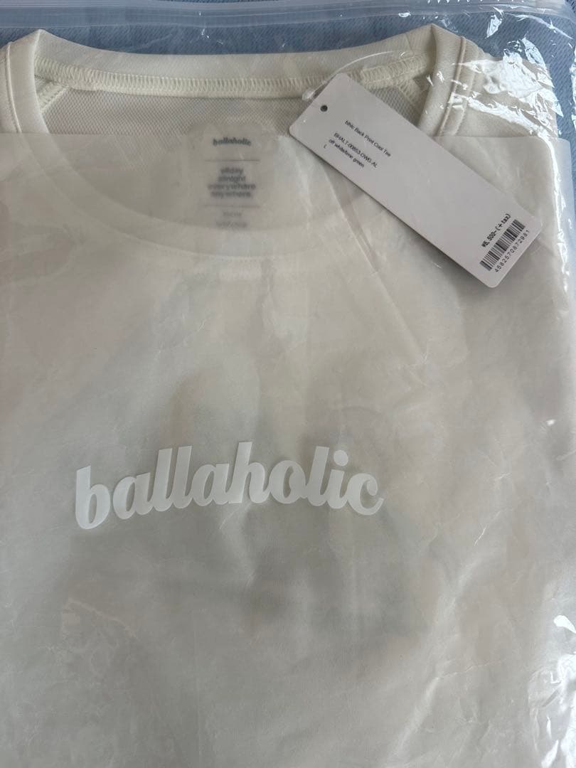 新品未使用）ballaholic クールTシャツ クリーム