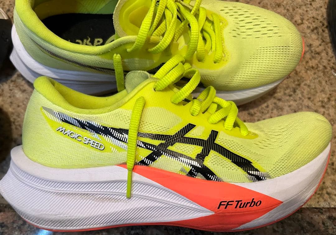asics MAGIC SPEED 4 ランニングシューズ23.5cm
