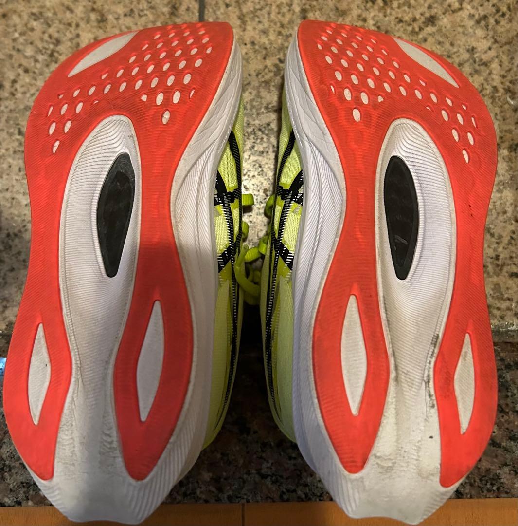 asics MAGIC SPEED 4 ランニングシューズ23.5cm