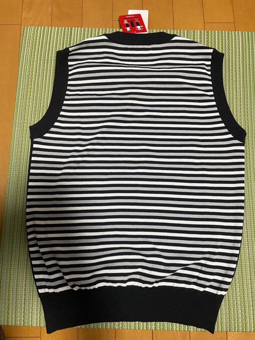 【新品】MU SPORTS Vネック ベスト サイズ48 ブラック/ストライプ