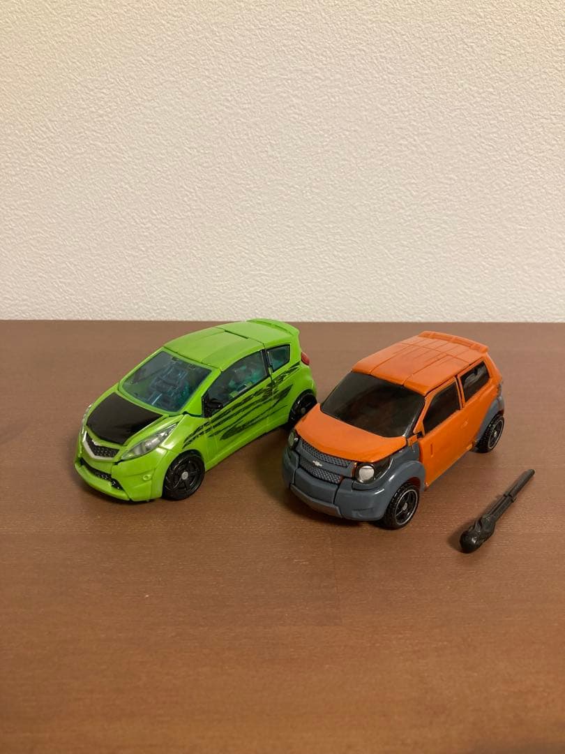 トランスフォーマー リベンジ スキッズ マッドフラップ 2体セット