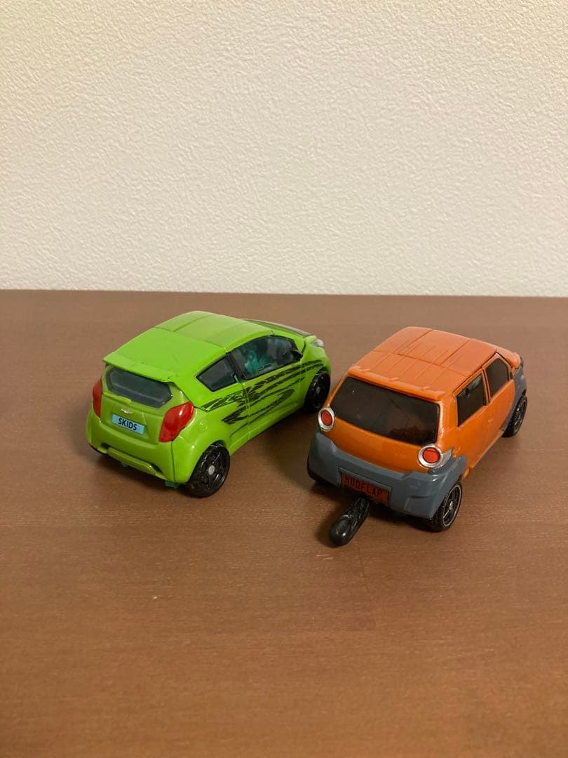 トランスフォーマー リベンジ スキッズ マッドフラップ 2体セット