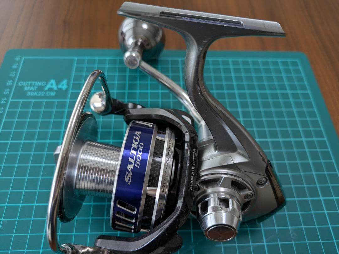 リール 10SALTIGA 5000