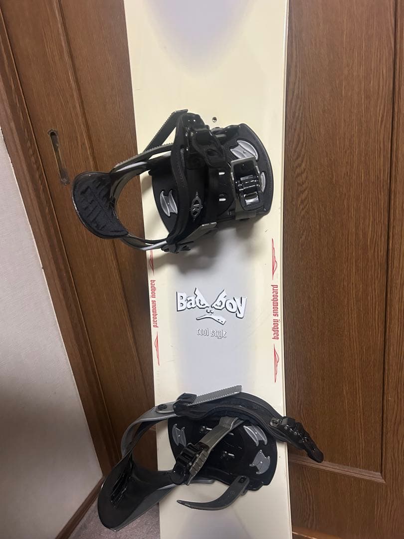 ⭐︎『掘り出し物』⭐︎ Bad Boy スノーボード ホワイト ビンディング付き