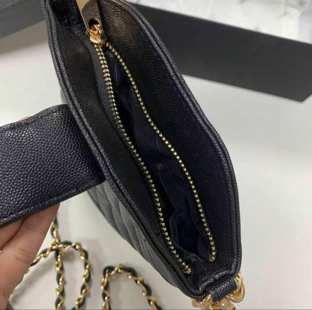 Chanel CC ロゴノベルティブラック キルティングバッグ